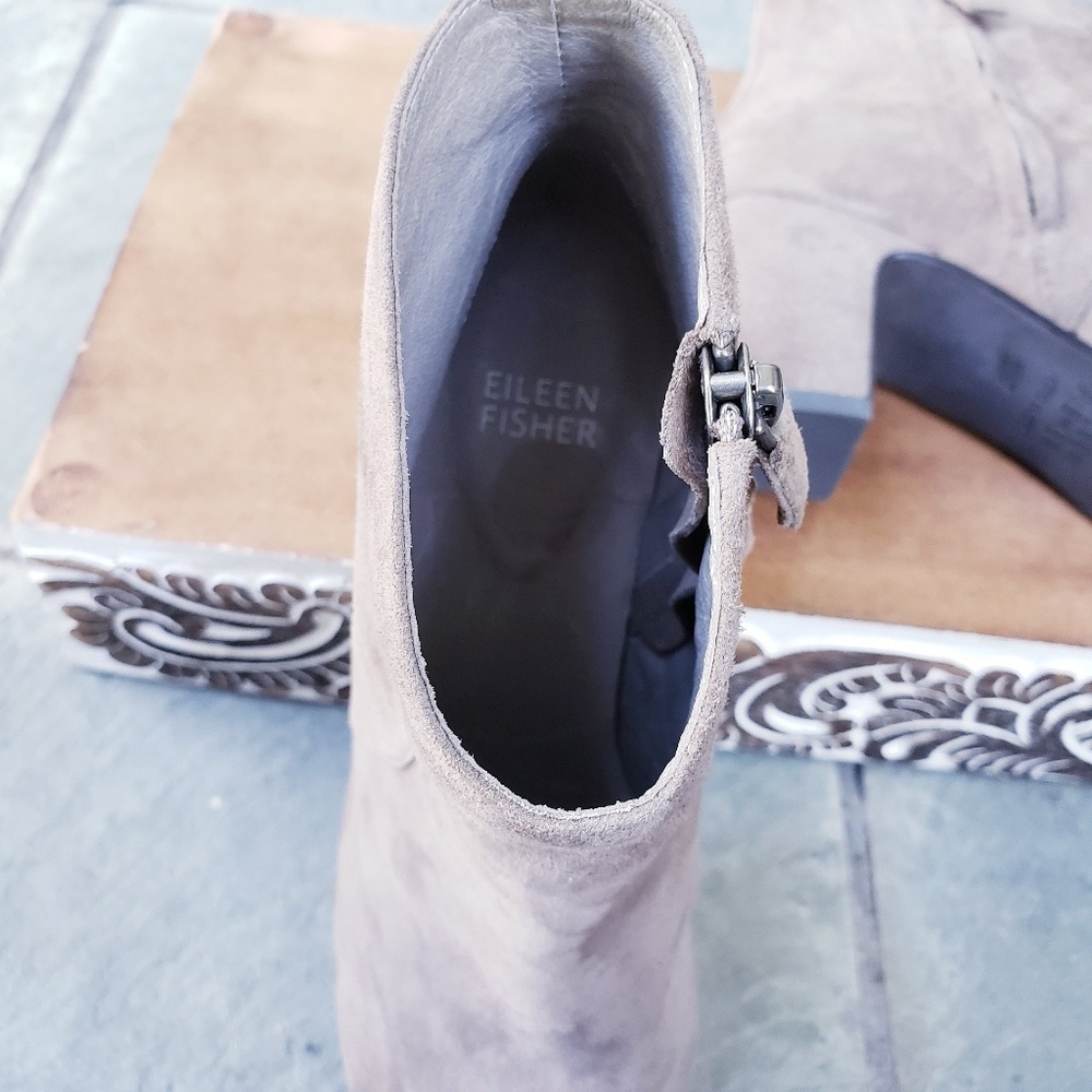 Elegant Chic Eileen Fisher Booties - Picture 7 of 8